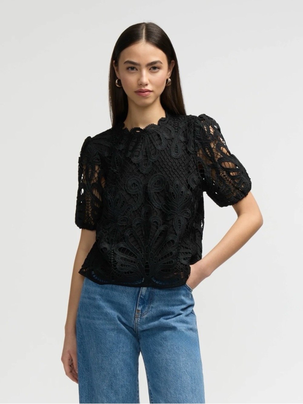 RO&De black lace, short sleeve size small
